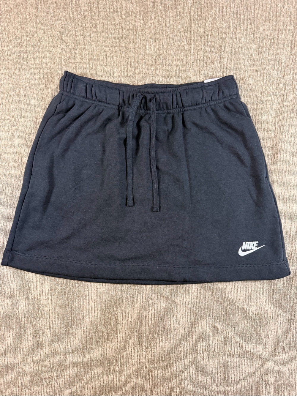 Nike Women's Fleece Mid-Rise Skirt | Black Casual Sweatshirt Skirt (Size Small)